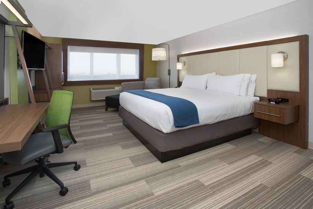 Holiday Inn Express Hotel & Suites Austin Downtown - University, An Ihg Hotel Room photo